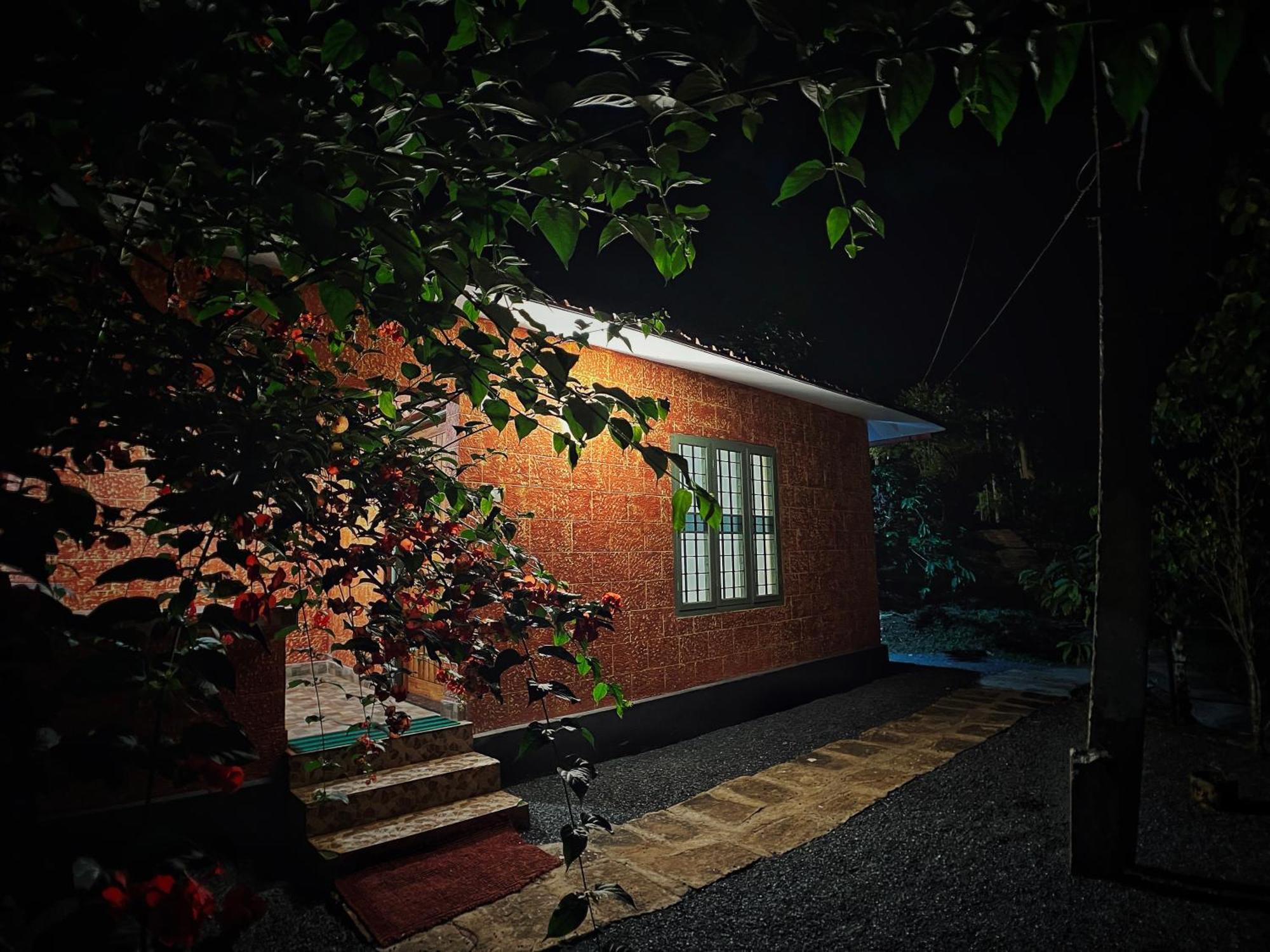 Mahout Resort Wayanad - An Experiential Jungle Stay With Waterfall Kalpatta Exterior foto